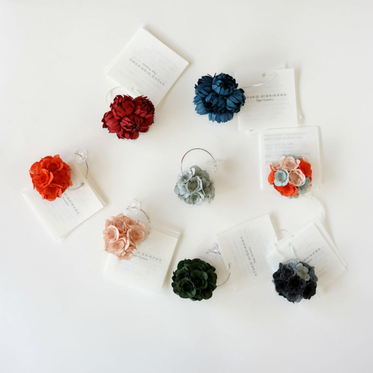 和紙のアクセサリー「AYUKO HISHIKAWA Paper Accessory」