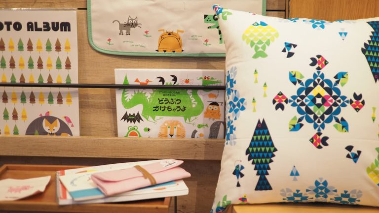 はじめる子ども部屋インテリア、収納も楽しいエド・エンバリーのキッズアイテム