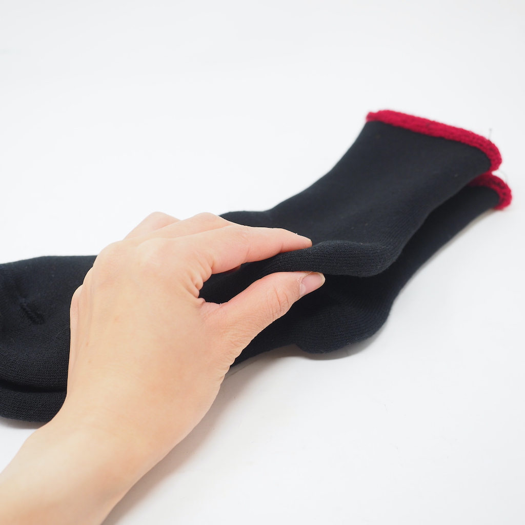 fluffy socks SIMPLE black FEEL MY FOOT STEPS もこもこソックス フィンランド製