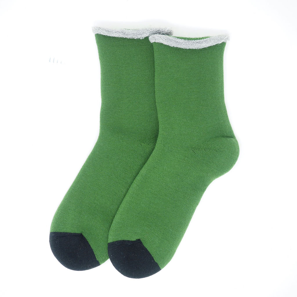 fluffy socks SIMPLE（green）FEEL MY FOOT STEPS