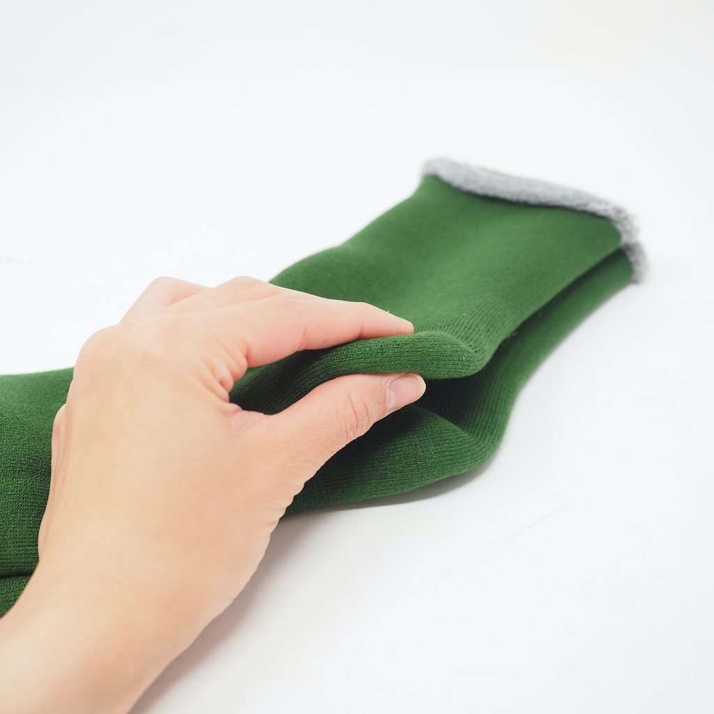 fluffy socks SIMPLE（green）FEEL MY FOOT STEPS
