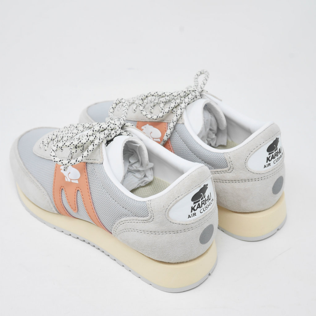 KARHU アルバトロス82 レイニーデイ/キャニオンサンセット（カルフ スニーカー フィンランド）