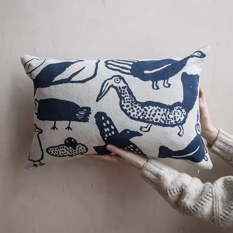 Fine Little Day クッションカバー TORI ブルー 38 × 58 cm