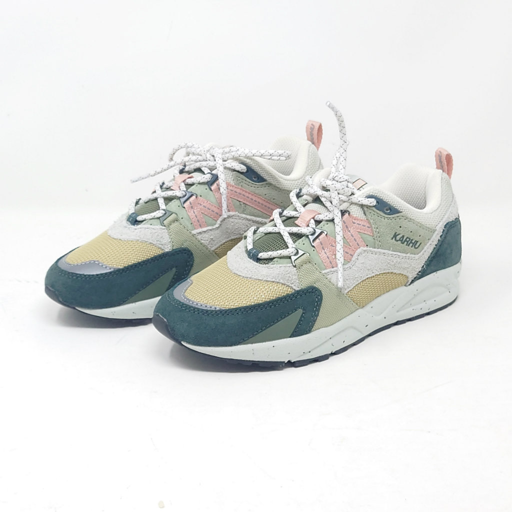 KARHU fushion 2.0 ダーケストブルース/カメオローズ（ カルフ フュージョン2.0 スニーカー フィンランド）)