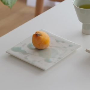 Mustakivi PLATE 角皿