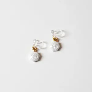 七窯社 美濃焼 アクセサリー イロとカタチの選べる吊りイヤリング/ピアス 貫入 7角 氷色