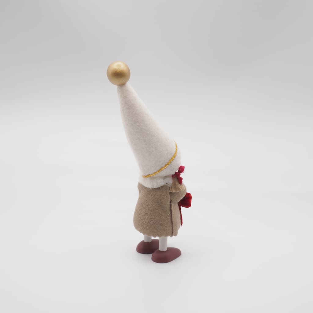 Nordika Nisse ノルディカニッセ ビッグリボンを持った女の子