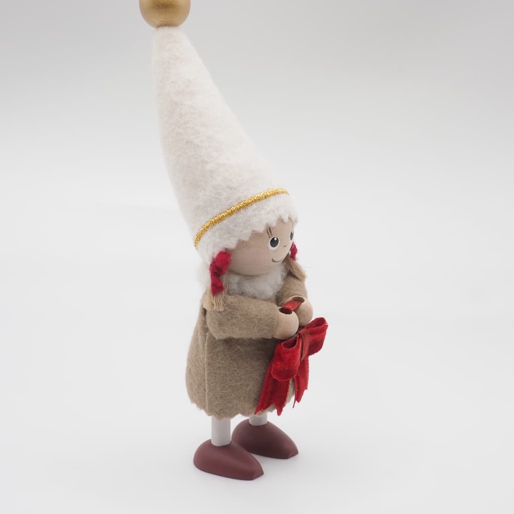 Nordika Nisse ノルディカニッセ ビッグリボンを持った女の子