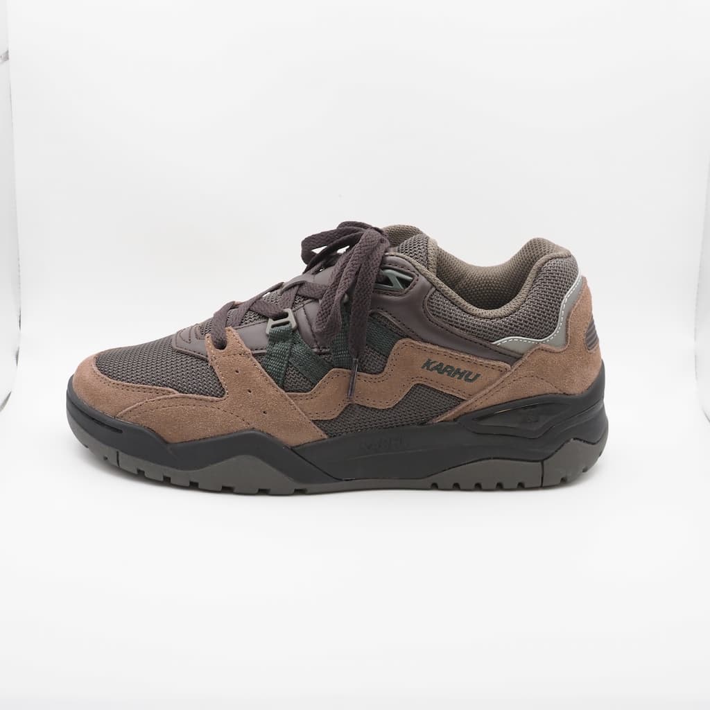 KARHU フュージョンXT パインバーク / スカラベ