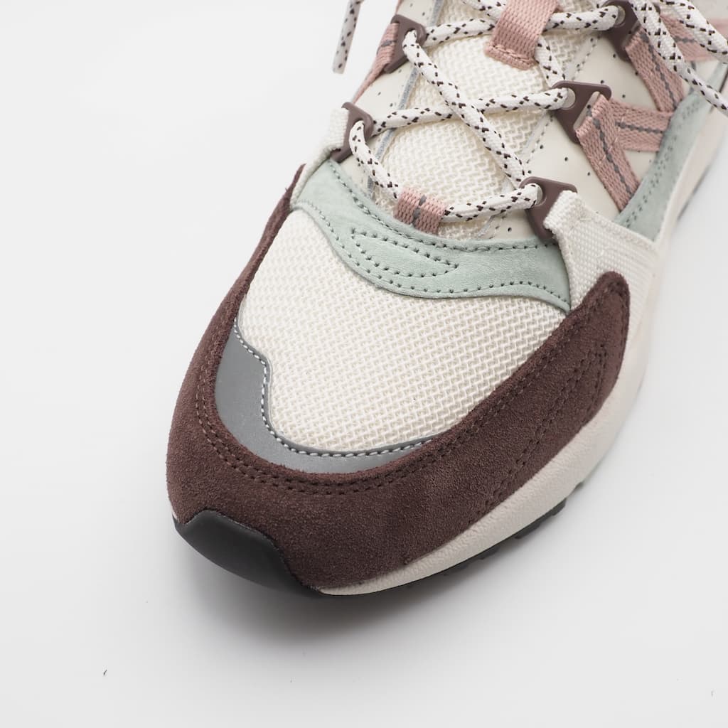 KARHU fushion 2.0 シェイブドチョコレート / アドビローズ( カルフ フュージョン2.0 スニーカー フィンランド)